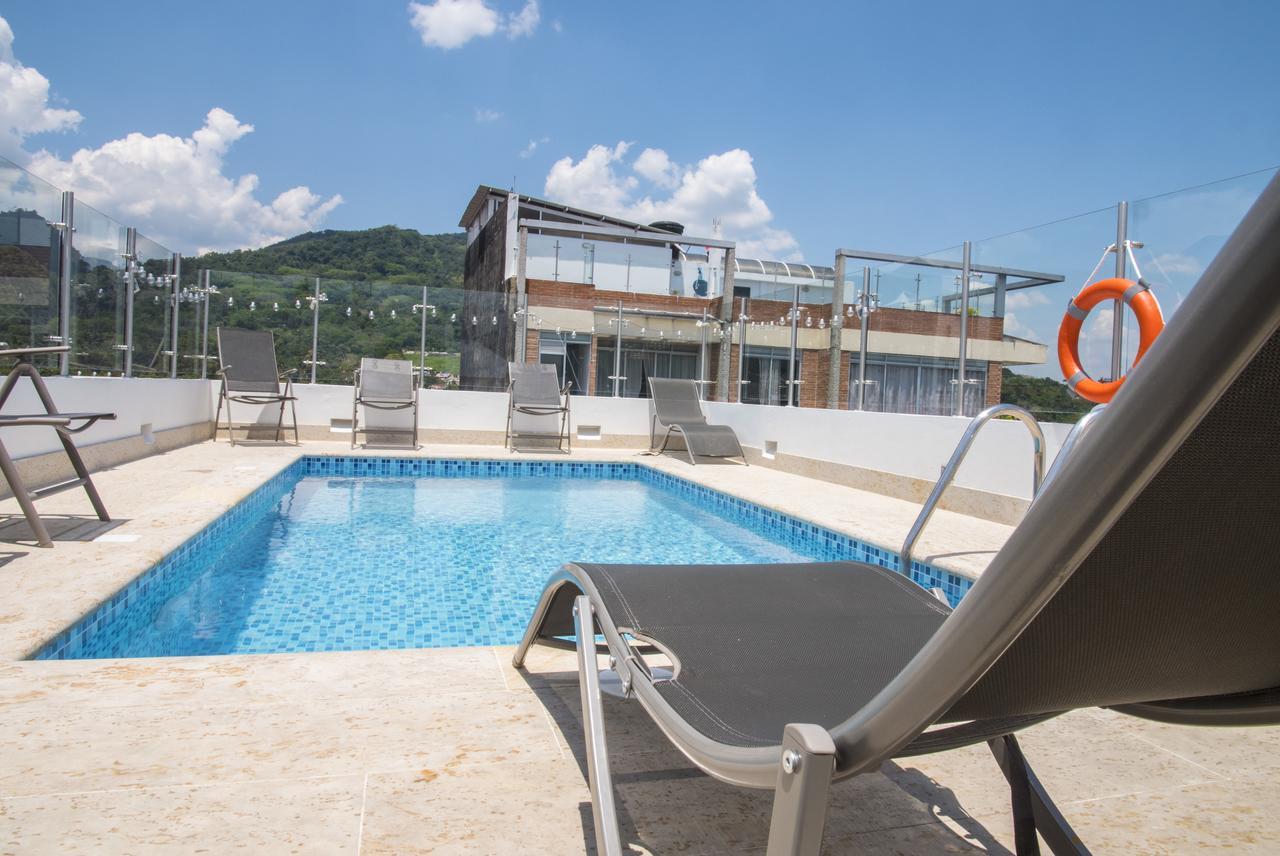 Hotel Grand H&R Villeta Exterior foto